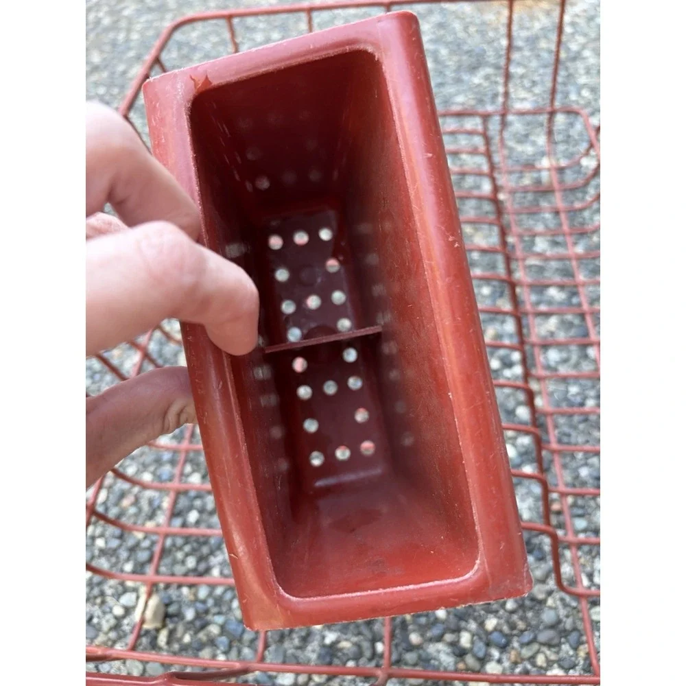 Rubbermaid Dish Drying Rack Red Drainer Coated Wire 17.5x14 Utensil Cup Vintage
